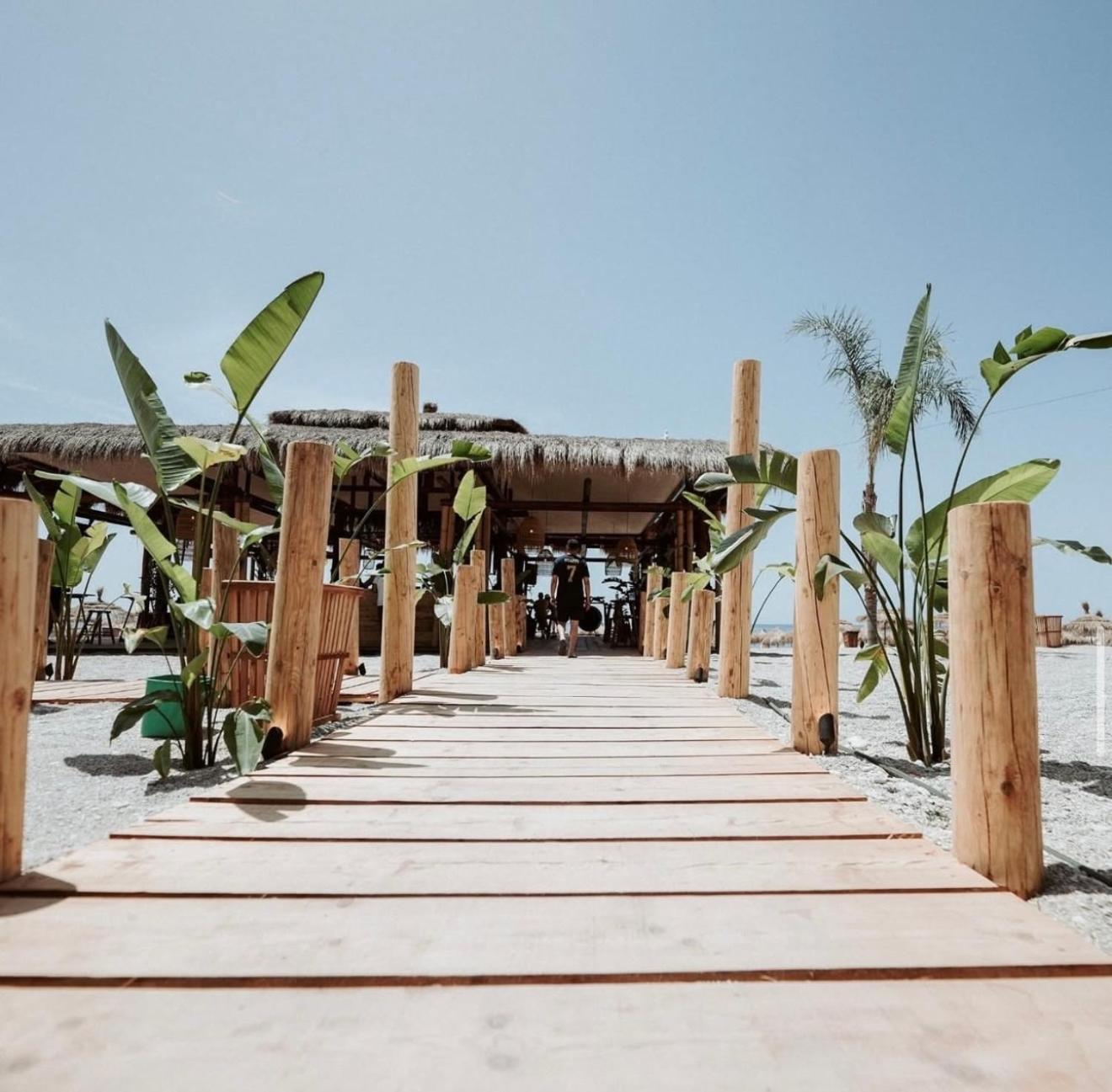 Palladium Beach Hotel- Private Beach Included Dhërmi エクステリア 写真