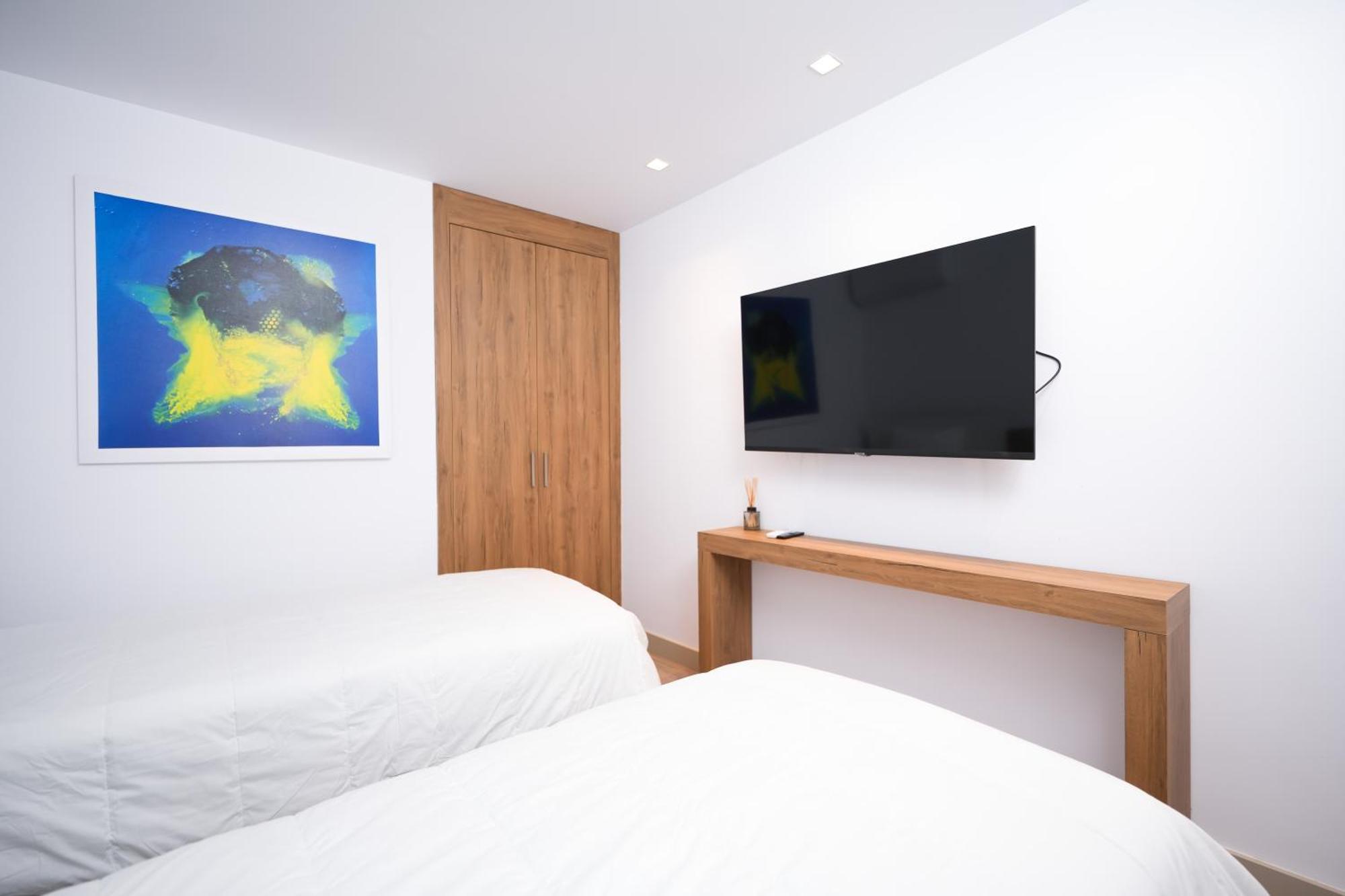 Palladium Beach Hotel- Private Beach Included Dhërmi エクステリア 写真
