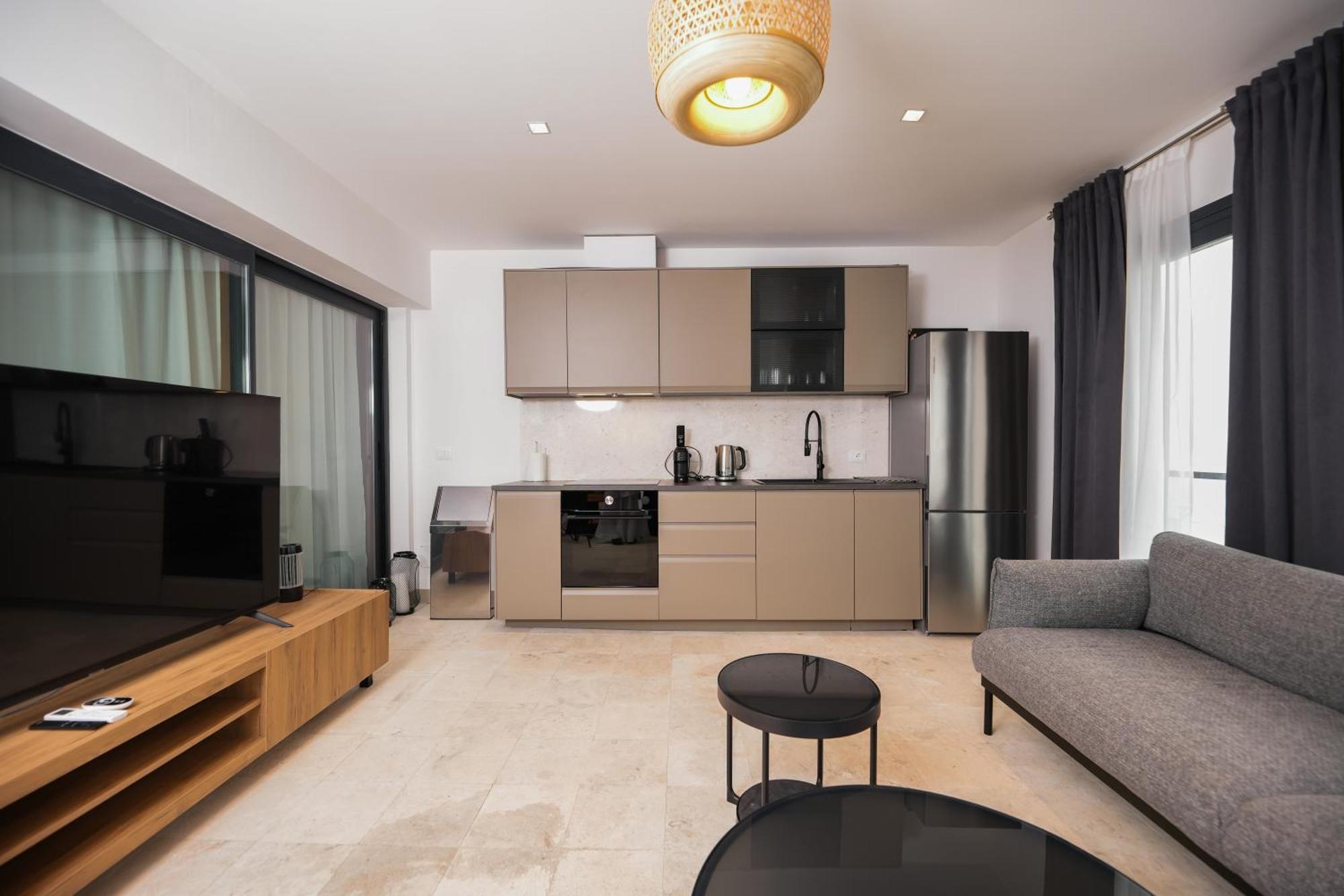Palladium Beach Hotel- Private Beach Included Dhërmi エクステリア 写真
