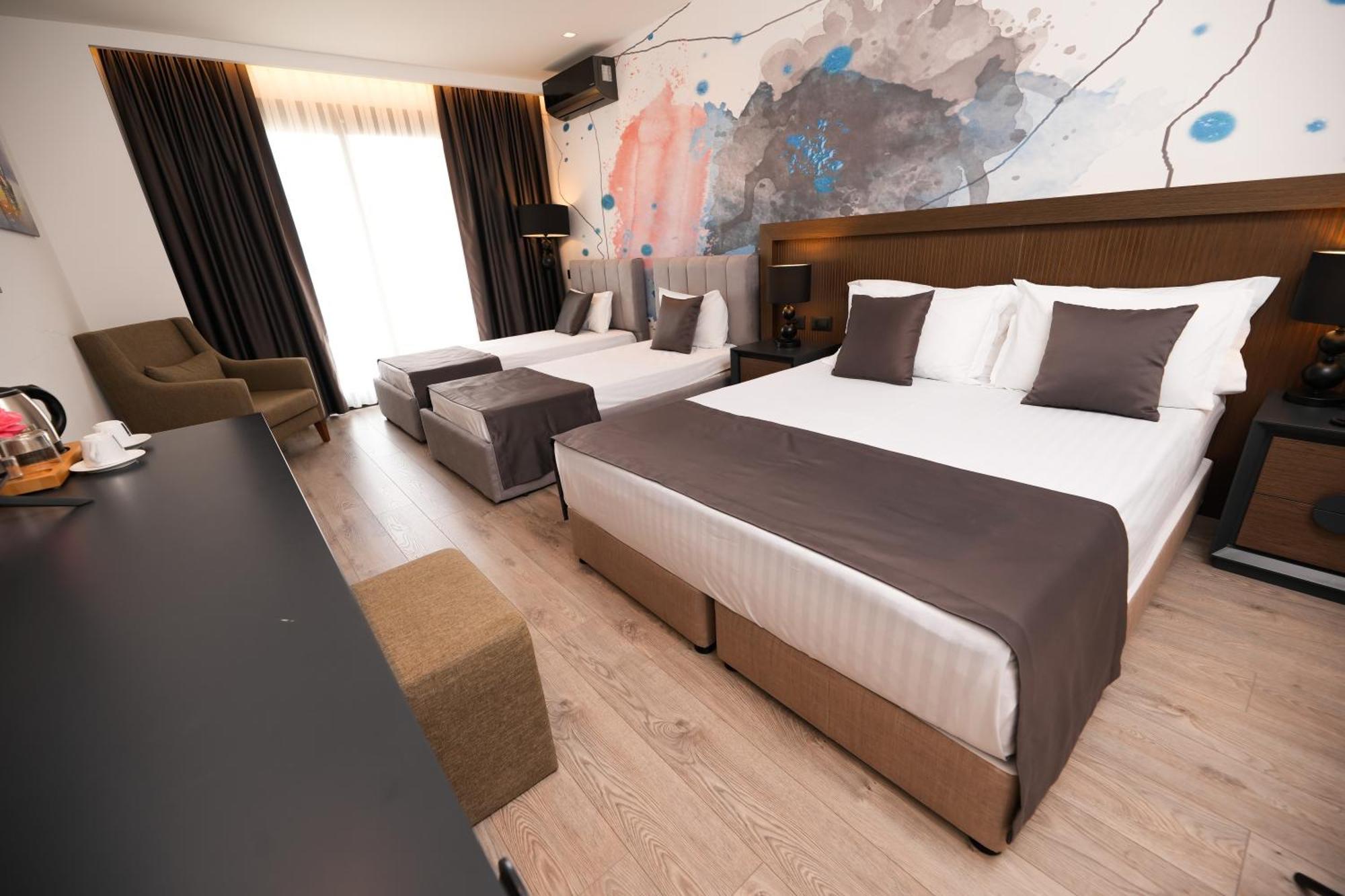 Palladium Beach Hotel- Private Beach Included Dhërmi エクステリア 写真